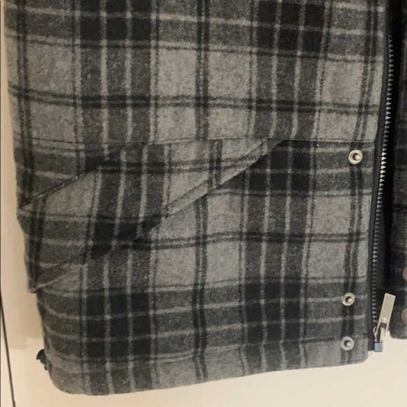 Saks 5th Ave Black Label Mens Vest - Mens Size M - Picture 2 of 6